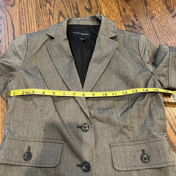 Banana Republic Women's Gray Short Sleeve Blazer Suit Coat - 2 - Picture 6 of 13